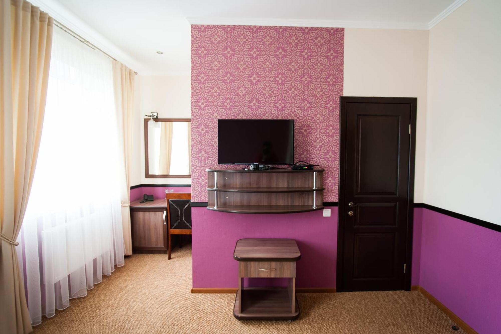 Hotel Harvest Vinnycja Esterno foto